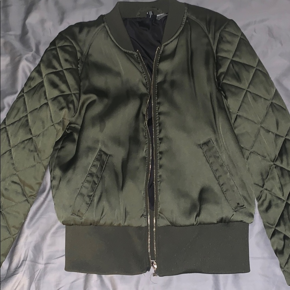 Divided bomber jacket